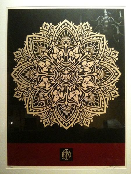File:Mandalaornament2gift.jpg
